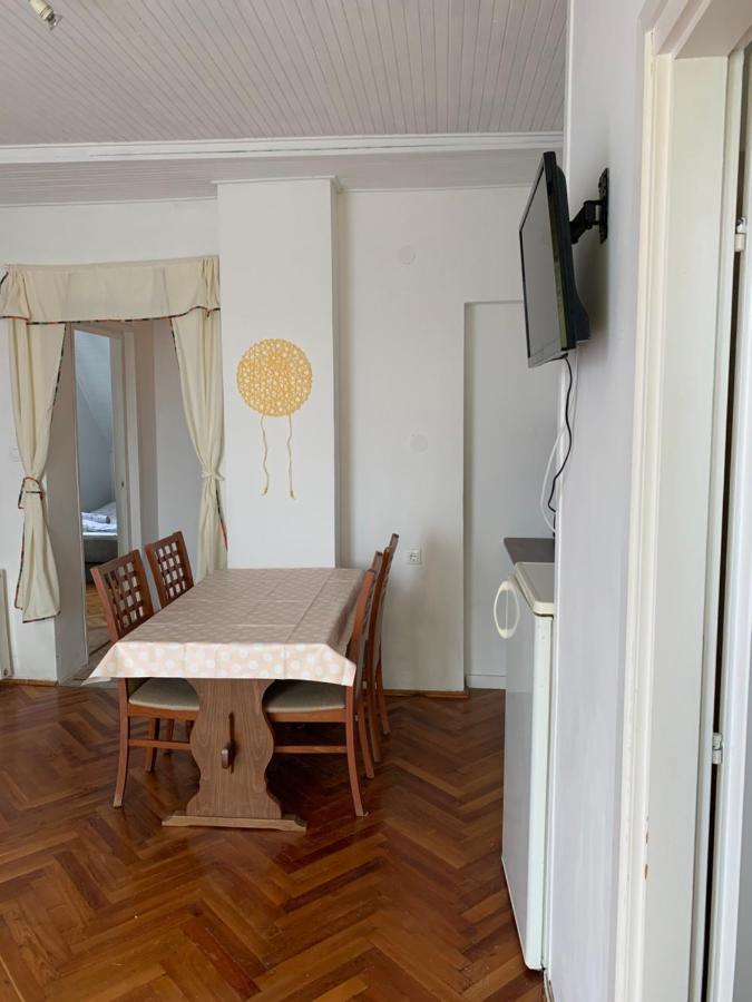 Apartamento Kriszta Apartmanház Balatonlelle Exterior foto