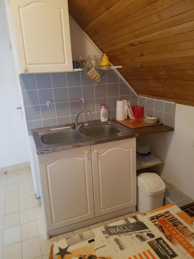 Apartamento Kriszta Apartmanház Balatonlelle Exterior foto